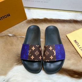 Picture of LV Slippers _SKU401811360581922